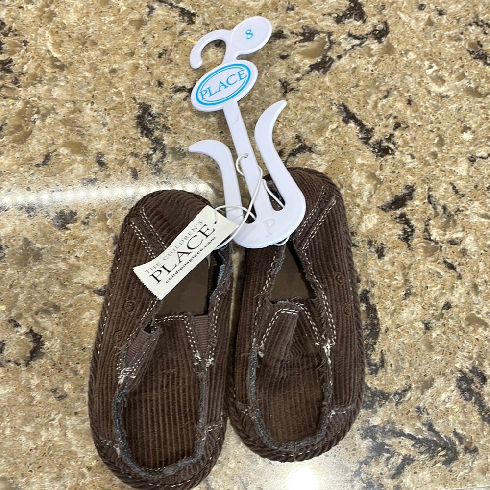 Children’s Place Size 8 Toddler Moccasin/Slippers